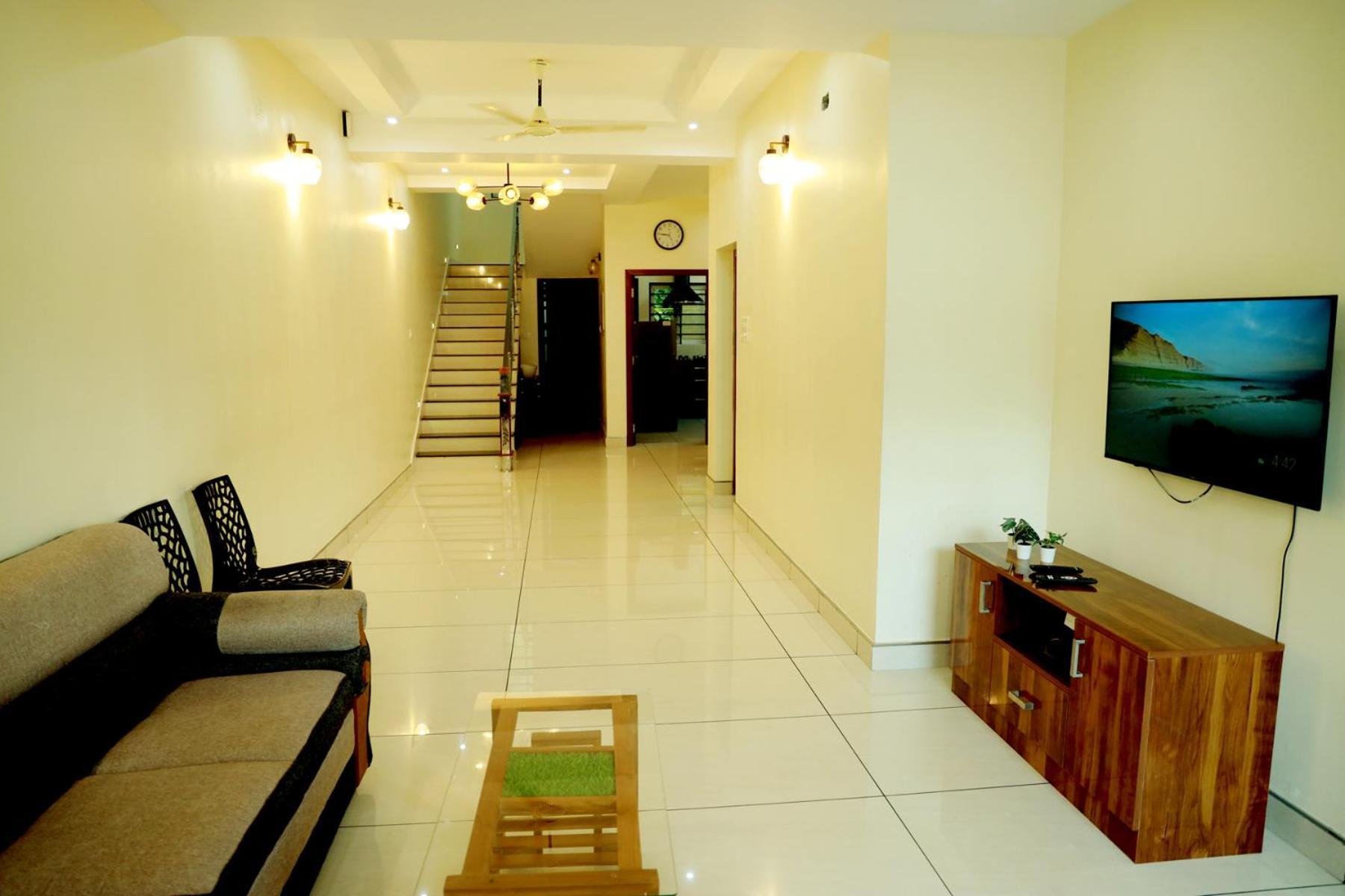 Clover Home Tiruvalla Exterior foto